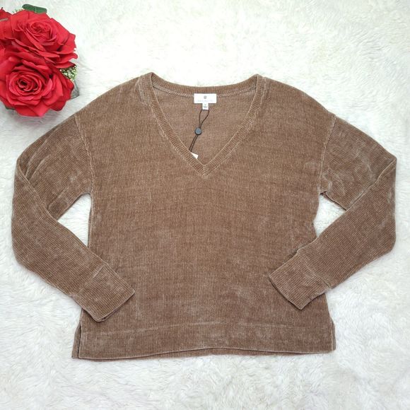 Socialite Brown Sweater VNeck Long Sleeve Soft New Size Small - Picture 1 of 9